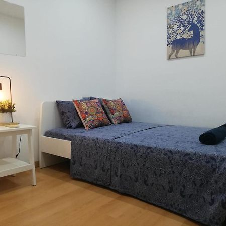 Habitacion Doble En Eixample บาร์เซโลนา ภายนอก รูปภาพ