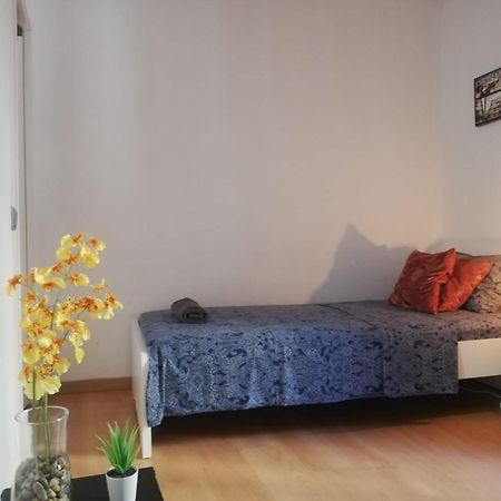 Habitacion Doble En Eixample บาร์เซโลนา ภายนอก รูปภาพ